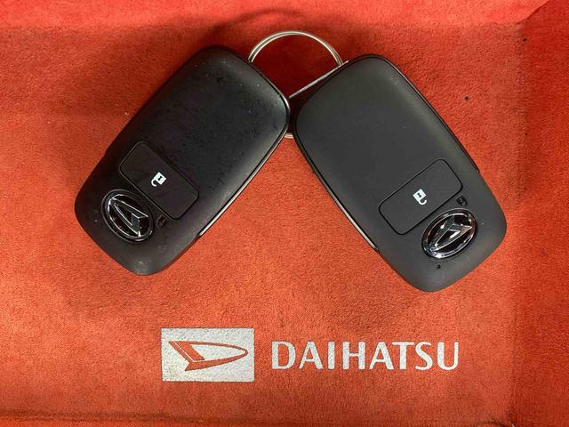 タフトＧターボ　ナビ　４ＷＤ　保証付きまごころ保証１年付き　記録簿　取扱説明書　バックカメラ　タバコ臭　外装難有り　　スマートキー　ＥＴＣ　サンルーフ　アルミホイール　ターボ　ワンオーナー　エアバッグ　エアコン　パワーステアリング（静岡県）の中古車