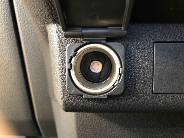 ハイゼットカーゴＤＸ４ＷＤ　ＡＭ／ＦＭラジオ　　マニュアルエアコン　パワーステアリング　パワードアロック　キーレスエントリー　衝突被害軽減システム　横滑り防止機能　アイドリングストップ　オートライト　ＡＢＳ（長野県）の中古車
