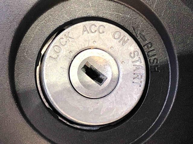 ハイゼットカーゴＤＸ４ＷＤ　ＡＭ／ＦＭラジオ　　マニュアルエアコン　パワーステアリング　パワードアロック　キーレスエントリー　衝突被害軽減システム　横滑り防止機能　アイドリングストップ　オートライト　ＡＢＳ（長野県）の中古車