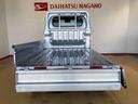 ４ＷＤ　マニュアルエアコン　パワステ　オートライト　作業灯　リヤ４枚リーフスプリング　スーパーデフロック　ラジオデッキ　衝突被害軽減システム　横滑り防止機能　アイドリングストップ　ＡＢＳ（長野県）の中古車