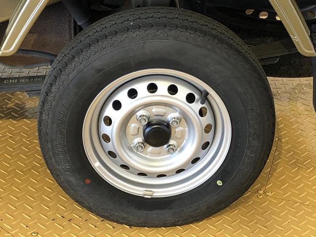 ハイゼットトラックスタンダード４ＷＤ　マニュアルエアコン　パワステ　タイミングチェーン　ラジオデッキ　手動ドアミラー　手動ウィンドウ　衝突被害軽減システム　横滑り防止機能　アイドリングストップ　ＡＢＳ（長野県）の中古車