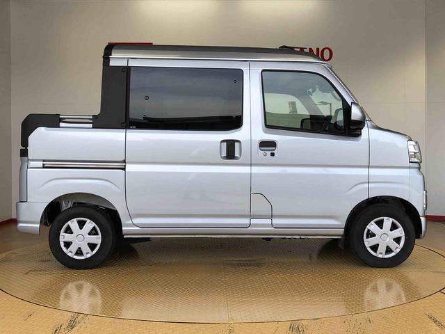 ハイゼットカーゴデッキバンＧ４ＷＤ　プッシュスタートエンジン　キーフリーシステム　エアコン　パワステ　電動格納ドアミラー　パワードアロック　　衝突被害軽減システム　横滑り防止機能　アイドリングストップ　ＡＢＳ（長野県）の中古車