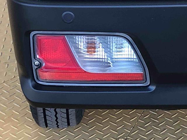 ハイゼットカーゴＤＸ４ＷＤ　ＡＭ／ＦＭラジオ　　マニュアルエアコン　パワーステアリング　パワードアロック　キーレスエントリー　衝突被害軽減システム　横滑り防止機能　アイドリングストップ　オートライト　ＡＢＳ（長野県）の中古車
