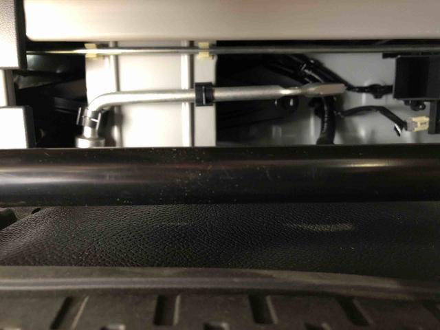 ハイゼットカーゴＤＸ４ＷＤ　ＡＭ／ＦＭラジオ　　マニュアルエアコン　パワーステアリング　パワードアロック　キーレスエントリー　衝突被害軽減システム　横滑り防止機能　アイドリングストップ　オートライト　ＡＢＳ（長野県）の中古車