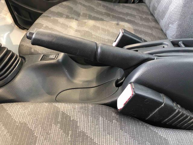 キャリイトラックＫＣ４ＷＤ　ＡＭ／ＦＭラジオ　テールゲートチェーン　手動ドアミラー（長野県）の中古車