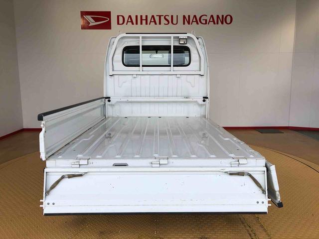 キャリイトラックＫＣ４ＷＤ　ＡＭ／ＦＭラジオ　テールゲートチェーン　手動ドアミラー（長野県）の中古車