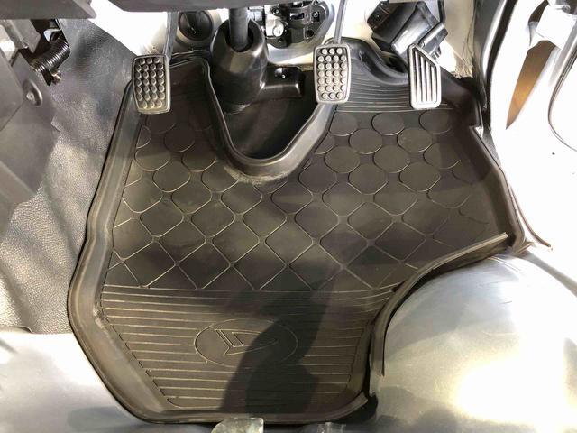 ハイゼットトラックスタンダード　農用スペシャル４ＷＤ　マニュアルエアコン　パワステ　作業灯　リヤ４枚リーフスプリング　スーパーデフロック　ラジオデッキ　手動ドアミラー　手動ウィンドウ（長野県）の中古車
