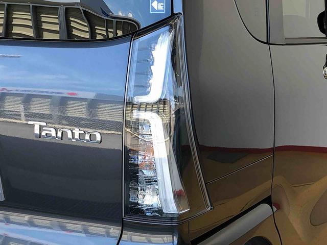 タントカスタムＲＳ４ＷＤ　ターボ　シートヒーター　両側電動スライドドア　アイドリングストップ　プッシュスタート　スマートキー　衝突被害軽減システム　横滑り防止機能　オートライト　オートエアコン　ＡＢＳ（長野県）の中古車