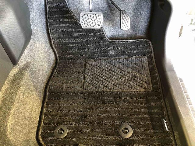 タフトＧターボ　クロムベンチャー４ＷＤ　ターボ　スカイルーフ　　プッシュスタート　スマートキー　オートライト　オートエアコン　電動パーキングブレーキ　衝突被害軽減システム　横滑り防止機能　アイドリングストップ　シートヒーター　ＡＢＳ（長野県）の中古車
