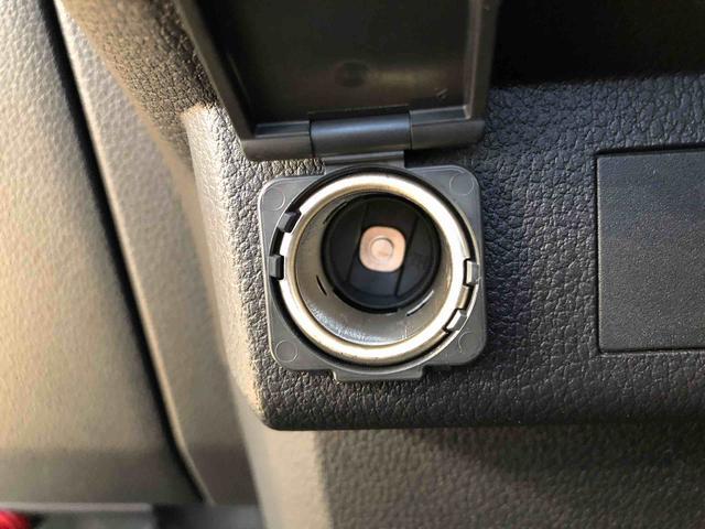 ハイゼットカーゴＤＸ４ＷＤ　ＡＭ／ＦＭラジオ　　マニュアルエアコン　パワーステアリング　パワードアロック　キーレスエントリー　衝突被害軽減システム　横滑り防止機能　アイドリングストップ　オートライト　ＡＢＳ（長野県）の中古車