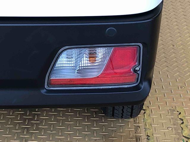 ハイゼットカーゴＤＸ４ＷＤ　ＡＭ／ＦＭラジオ　　マニュアルエアコン　パワーステアリング　パワードアロック　キーレスエントリー　衝突被害軽減システム　横滑り防止機能　アイドリングストップ　オートライト　ＡＢＳ（長野県）の中古車