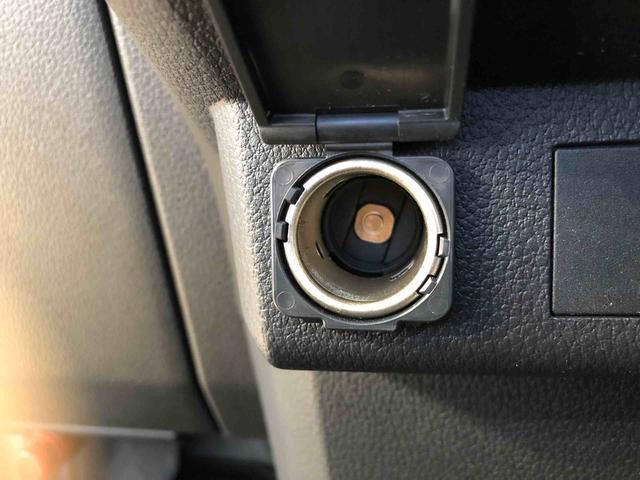 ハイゼットカーゴＤＸ４ＷＤ　ＡＭ／ＦＭラジオ　　マニュアルエアコン　パワーステアリング　パワードアロック　キーレスエントリー　衝突被害軽減システム　横滑り防止機能　アイドリングストップ　オートライト　ＡＢＳ（長野県）の中古車