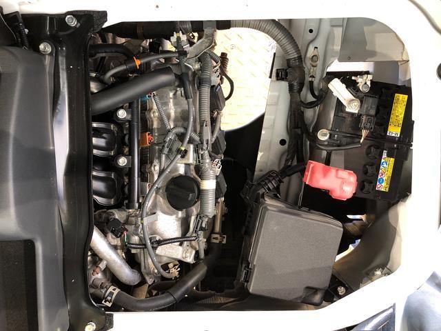 ハイゼットカーゴＤＸ４ＷＤ　ＡＭ／ＦＭラジオ　　マニュアルエアコン　パワーステアリング　パワードアロック　キーレスエントリー　衝突被害軽減システム　横滑り防止機能　アイドリングストップ　オートライト　ＡＢＳ（長野県）の中古車