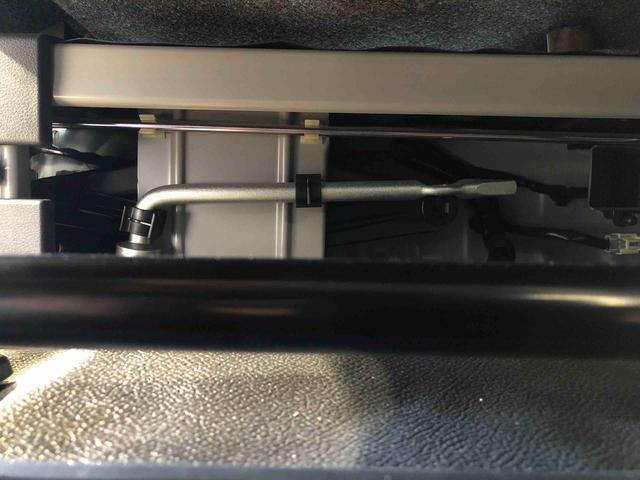 ハイゼットカーゴＤＸ４ＷＤ　ＡＭ／ＦＭラジオ　　マニュアルエアコン　パワーステアリング　パワードアロック　キーレスエントリー　衝突被害軽減システム　横滑り防止機能　アイドリングストップ　オートライト　ＡＢＳ（長野県）の中古車