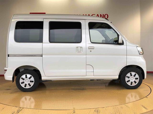 ハイゼットカーゴクルーズターボＳＡIII４ＷＤ　ターボ　キーレスエントリー　マニュアルエアコン　パワステ　電動格納ドアミラー　パワードアロック　　オートライト　衝突被害軽減システム　横滑り防止機能　アイドリングストップ　ＡＢＳ（長野県）の中古車