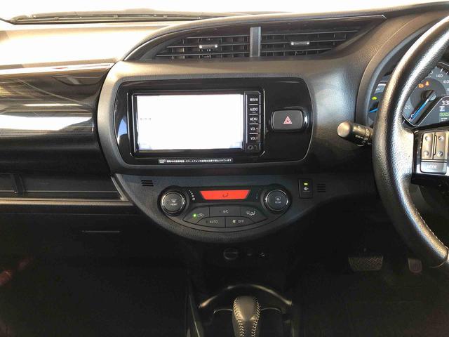 ヴィッツハイブリッドＵ２ＷＤ　衝突被害軽減システム　横滑り防止機能　シートヒーター　オートライト　プッシュスタート　スマートキー　オートエアコン　パワステ　パワーウインドウ　電動格納ドアミラー　ＡＢＳ（長野県）の中古車