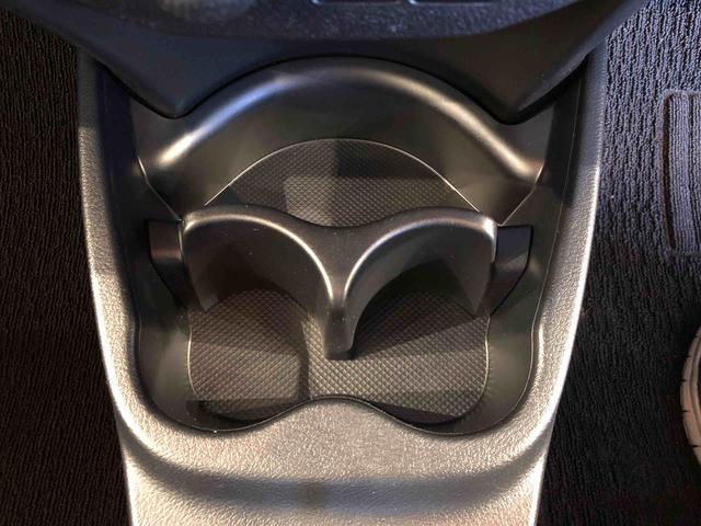 ヴィッツハイブリッドＵ２ＷＤ　衝突被害軽減システム　横滑り防止機能　シートヒーター　オートライト　プッシュスタート　スマートキー　オートエアコン　パワステ　パワーウインドウ　電動格納ドアミラー　ＡＢＳ（長野県）の中古車