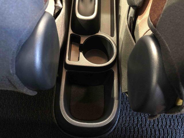 ヴィッツハイブリッドＵ２ＷＤ　衝突被害軽減システム　横滑り防止機能　シートヒーター　オートライト　プッシュスタート　スマートキー　オートエアコン　パワステ　パワーウインドウ　電動格納ドアミラー　ＡＢＳ（長野県）の中古車