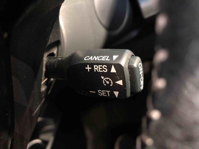 ヴィッツハイブリッドＵ２ＷＤ　衝突被害軽減システム　横滑り防止機能　シートヒーター　オートライト　プッシュスタート　スマートキー　オートエアコン　パワステ　パワーウインドウ　電動格納ドアミラー　ＡＢＳ（長野県）の中古車