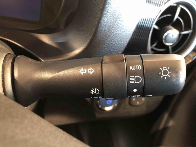 ヴィッツハイブリッドＵ２ＷＤ　衝突被害軽減システム　横滑り防止機能　シートヒーター　オートライト　プッシュスタート　スマートキー　オートエアコン　パワステ　パワーウインドウ　電動格納ドアミラー　ＡＢＳ（長野県）の中古車