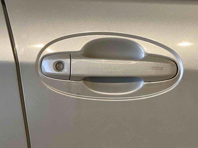 ヴィッツハイブリッドＵ２ＷＤ　衝突被害軽減システム　横滑り防止機能　シートヒーター　オートライト　プッシュスタート　スマートキー　オートエアコン　パワステ　パワーウインドウ　電動格納ドアミラー　ＡＢＳ（長野県）の中古車