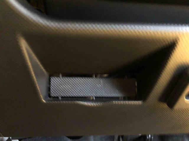 ロッキープレミアムＧ　ＨＥＶ２ＷＤ　クルーズコントロール　衝突被害軽減システム　横滑り防止機能　シートヒーター　オートライト　オートエアコン　プッシュスタート　スマートキー　アイドリングストップ　電動格納ドアミラー　ＡＢＳ（長野県）の中古車