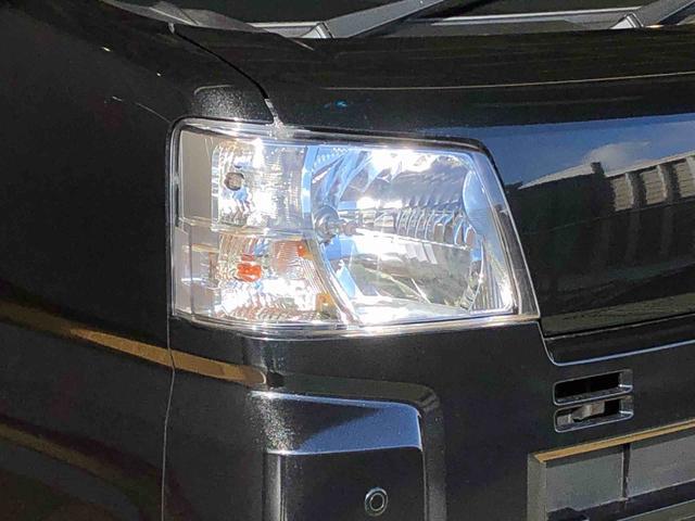 ハイゼットカーゴＤＸ４ＷＤ　ＡＭ／ＦＭラジオ　　マニュアルエアコン　パワーステアリング　パワードアロック　キーレスエントリー　衝突被害軽減システム　横滑り防止機能　アイドリングストップ　オートライト　ＡＢＳ（長野県）の中古車