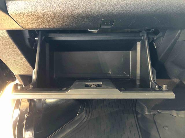 ハイゼットカーゴＤＸ４ＷＤ　ＡＭ／ＦＭラジオ　　マニュアルエアコン　パワーステアリング　パワードアロック　キーレスエントリー　衝突被害軽減システム　横滑り防止機能　アイドリングストップ　オートライト　ＡＢＳ（長野県）の中古車