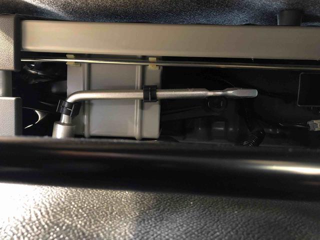 ハイゼットカーゴＤＸ４ＷＤ　ＡＭ／ＦＭラジオ　　マニュアルエアコン　パワーステアリング　パワードアロック　キーレスエントリー　衝突被害軽減システム　横滑り防止機能　アイドリングストップ　オートライト　ＡＢＳ（長野県）の中古車