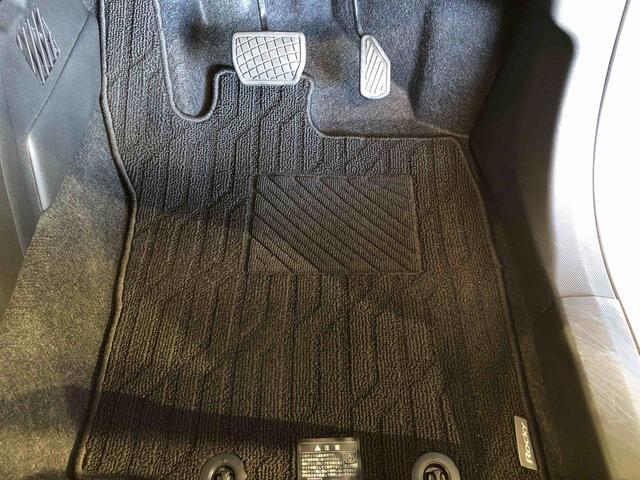 ロッキープレミアムＧ　ＨＥＶ２ＷＤ　クルーズコントロール　衝突被害軽減システム　横滑り防止機能　シートヒーター　オートライト　オートエアコン　プッシュスタート　スマートキー　電動格納ドアミラー　ＡＢＳ（長野県）の中古車