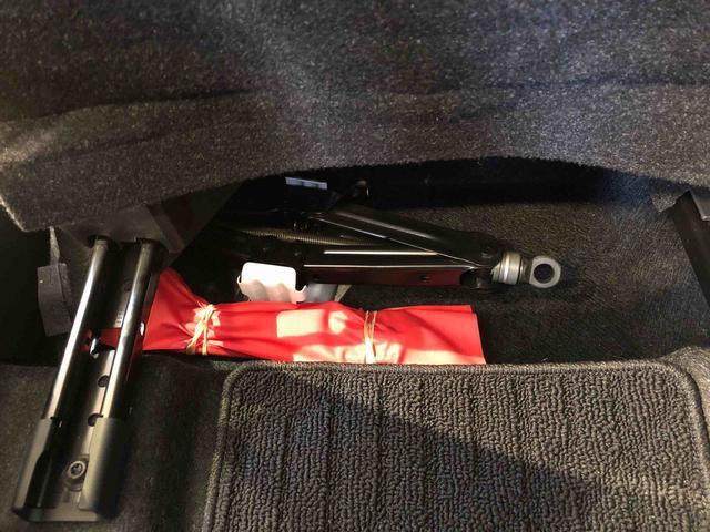 ロッキープレミアムＧ　ＨＥＶ２ＷＤ　クルーズコントロール　衝突被害軽減システム　横滑り防止機能　シートヒーター　オートライト　オートエアコン　プッシュスタート　スマートキー　電動格納ドアミラー　ＡＢＳ（長野県）の中古車