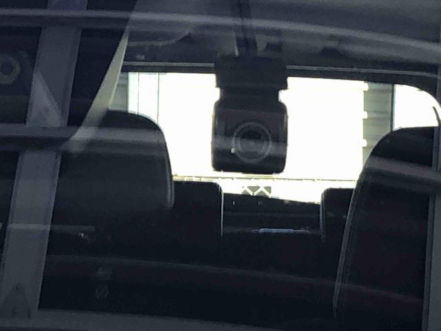 ロッキープレミアムＧ　ＨＥＶ２ＷＤ　クルーズコントロール　衝突被害軽減システム　横滑り防止機能　シートヒーター　オートライト　オートエアコン　プッシュスタート　スマートキー　電動格納ドアミラー　ＡＢＳ（長野県）の中古車