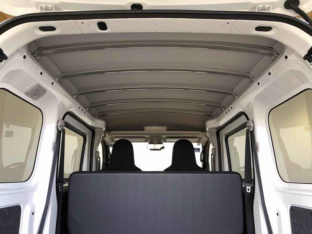 ハイゼットカーゴＤＸ４ＷＤ　ＡＭ／ＦＭラジオ　　マニュアルエアコン　パワーステアリング　パワードアロック　キーレスエントリー　衝突被害軽減システム　横滑り防止機能　アイドリングストップ　オートライト　ＡＢＳ（長野県）の中古車