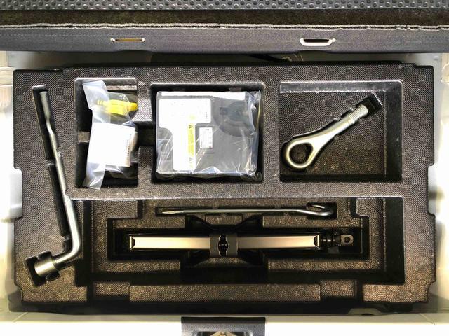 ミライースＸ　リミテッドＳＡIII４ＷＤ　アイドリングストップ　キーレスエントリー　衝突被害軽減システム　横滑り防止機能　電動格納ドアミラー　オートライト　マニュアルエアコン　パワステ　パワーウインドウ　ＡＢＳ（長野県）の中古車