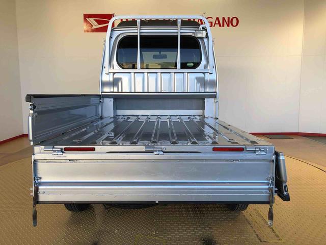 ハイゼットトラックジャンボ４ＷＤ　オートライト　マニュアルエアコン　パワステ　格納式テールゲートチェーン　パワーウィンドウ　フォグランプ　作業灯　ＡＢＳ（長野県）の中古車