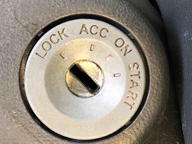 ハイゼットトラック農用スペシャル４ＷＤ　マニュアルエアコン　パワステ　作業灯　リヤ４枚リーフスプリング　スーパーデフロック　ラジオデッキ　手動ドアミラー　手動ウィンドウ（長野県）の中古車