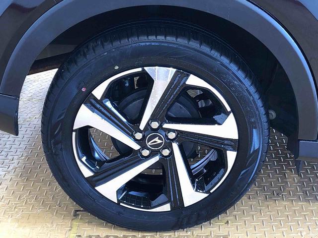 ロッキープレミアムＧ　ＨＥＶ２ＷＤ　クルーズコントロール　衝突被害軽減システム　横滑り防止機能　シートヒーター　オートライト　オートエアコン　プッシュスタート　スマートキー　電動格納ドアミラー　ＡＢＳ（長野県）の中古車