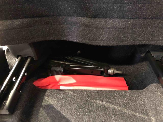 ロッキープレミアムＧ　ＨＥＶ２ＷＤ　クルーズコントロール　衝突被害軽減システム　横滑り防止機能　シートヒーター　オートライト　オートエアコン　プッシュスタート　スマートキー　電動格納ドアミラー　ＡＢＳ（長野県）の中古車