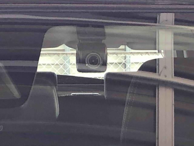 ロッキープレミアムＧ　ＨＥＶ２ＷＤ　クルーズコントロール　衝突被害軽減システム　横滑り防止機能　シートヒーター　オートライト　オートエアコン　プッシュスタート　スマートキー　電動格納ドアミラー　ＡＢＳ（長野県）の中古車