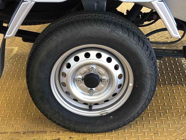 ハイゼットトラックジャンボスタンダード４ＷＤ　オートライト　マニュアルエアコン　パワステ　格納式テールゲートチェーン　衝突被害軽減システム　横滑り防止機能　アイドリングストップ　ＡＢＳ（長野県）の中古車