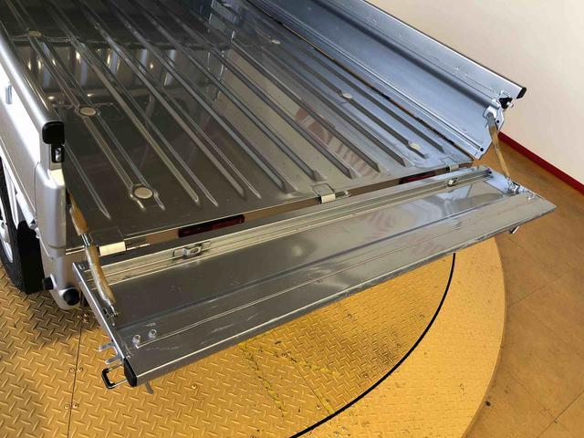 ハイゼットトラックジャンボスタンダード４ＷＤ　オートライト　マニュアルエアコン　パワステ　格納式テールゲートチェーン　衝突被害軽減システム　横滑り防止機能　アイドリングストップ　ＡＢＳ（長野県）の中古車