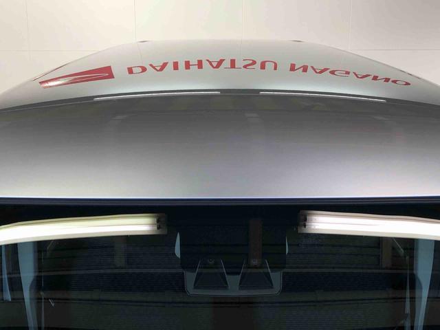 ハイゼットカーゴＤＸ４ＷＤ　ＡＭ／ＦＭラジオ　　マニュアルエアコン　パワーステアリング　パワードアロック　キーレスエントリー　衝突被害軽減システム　横滑り防止機能　アイドリングストップ　オートライト　ＡＢＳ（長野県）の中古車