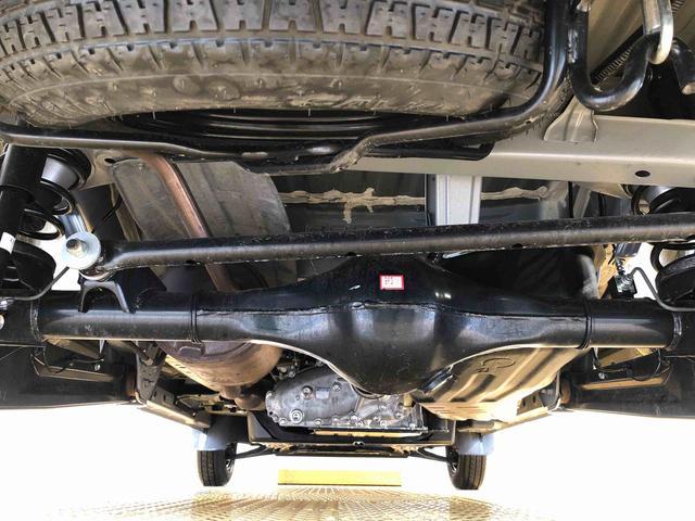 ハイゼットカーゴＤＸ４ＷＤ　ＡＭ／ＦＭラジオ　　マニュアルエアコン　パワーステアリング　パワードアロック　キーレスエントリー　衝突被害軽減システム　横滑り防止機能　アイドリングストップ　オートライト　ＡＢＳ（長野県）の中古車