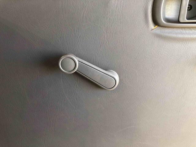 ハイゼットトラックスペシャル４ＷＤ　手動ドアミラー　手動ドアロック　ラジオ　作業灯　テールゲートチェーン（長野県）の中古車