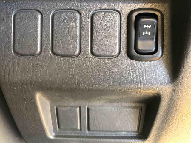 ハイゼットトラックスペシャル４ＷＤ　手動ドアミラー　手動ドアロック　ラジオ　作業灯　テールゲートチェーン（長野県）の中古車