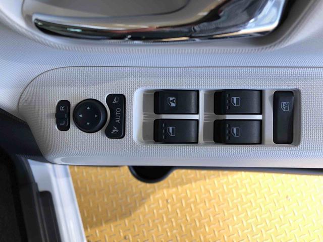 ムーヴキャンバスストライプスＧ４ＷＤ　両側電動スライドドア　オートライト　衝突被害軽減システム　横滑り防止機能　シートヒーター　プッシュスタート　スマートキー　オートエアコン　電動格納ドアミラー　アイドリングストップ　ＡＢＳ（長野県）の中古車