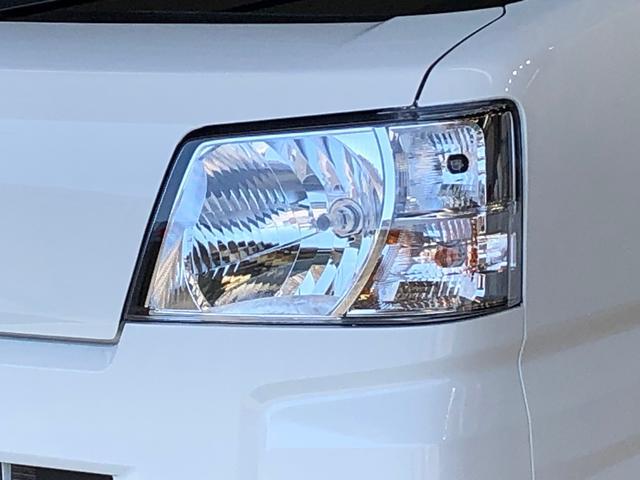 ハイゼットカーゴＤＸ４ＷＤ　ＡＭ／ＦＭラジオ　　マニュアルエアコン　パワーステアリング　パワードアロック　キーレスエントリー　衝突被害軽減システム　横滑り防止機能　アイドリングストップ　オートライト　ＡＢＳ（長野県）の中古車