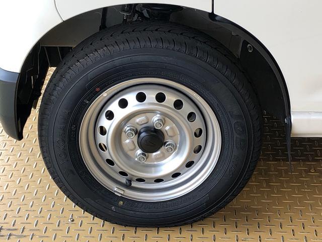 ハイゼットカーゴＤＸ４ＷＤ　ＡＭ／ＦＭラジオ　　マニュアルエアコン　パワーステアリング　パワードアロック　キーレスエントリー　衝突被害軽減システム　横滑り防止機能　アイドリングストップ　オートライト　ＡＢＳ（長野県）の中古車
