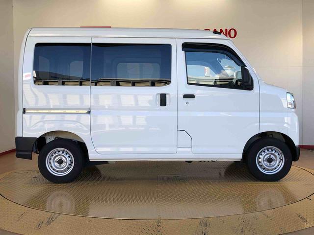 ハイゼットカーゴ 中古車 ＤＸ４ＷＤ　ＡＭ／ＦＭラジオ　　マニュアルエアコン　パワーステアリング　パワードアロック　キーレスエントリー　衝突被害軽減システム　横滑り防止機能　アイドリングストップ　オートライト　ＡＢＳ