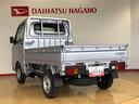 ４ＷＤ　マニュアルエアコン　パワステ　オートライト　作業灯　リヤ４枚リーフスプリング　スーパーデフロック　ラジオデッキ　衝突被害軽減システム　横滑り防止機能　アイドリングストップ　ＡＢＳ（長野県）の中古車
